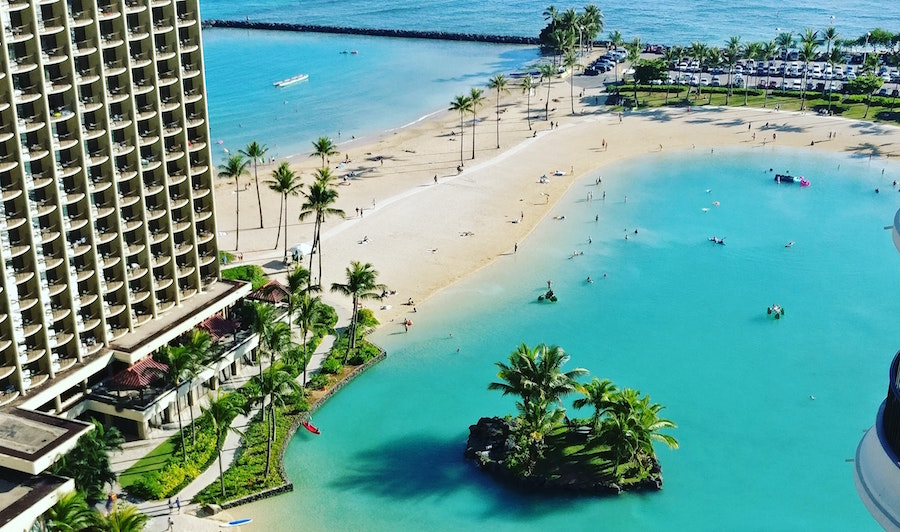 How to get to Hilton Hawaiian Village Waikiki Beach Resort in