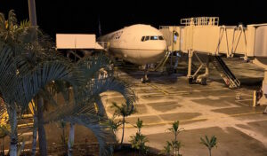 Night Flights to Honolulu Airport - Hotel Shuttle