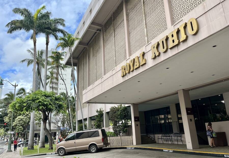 Royal Kuhio Airport Shuttle Affordable Direct and Private Service