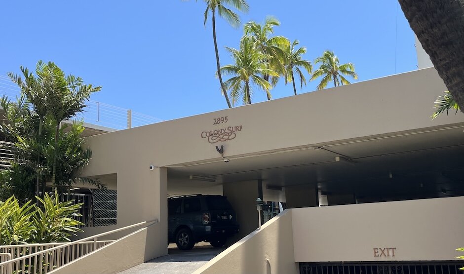Colony Surf Hotel Airport Shuttle