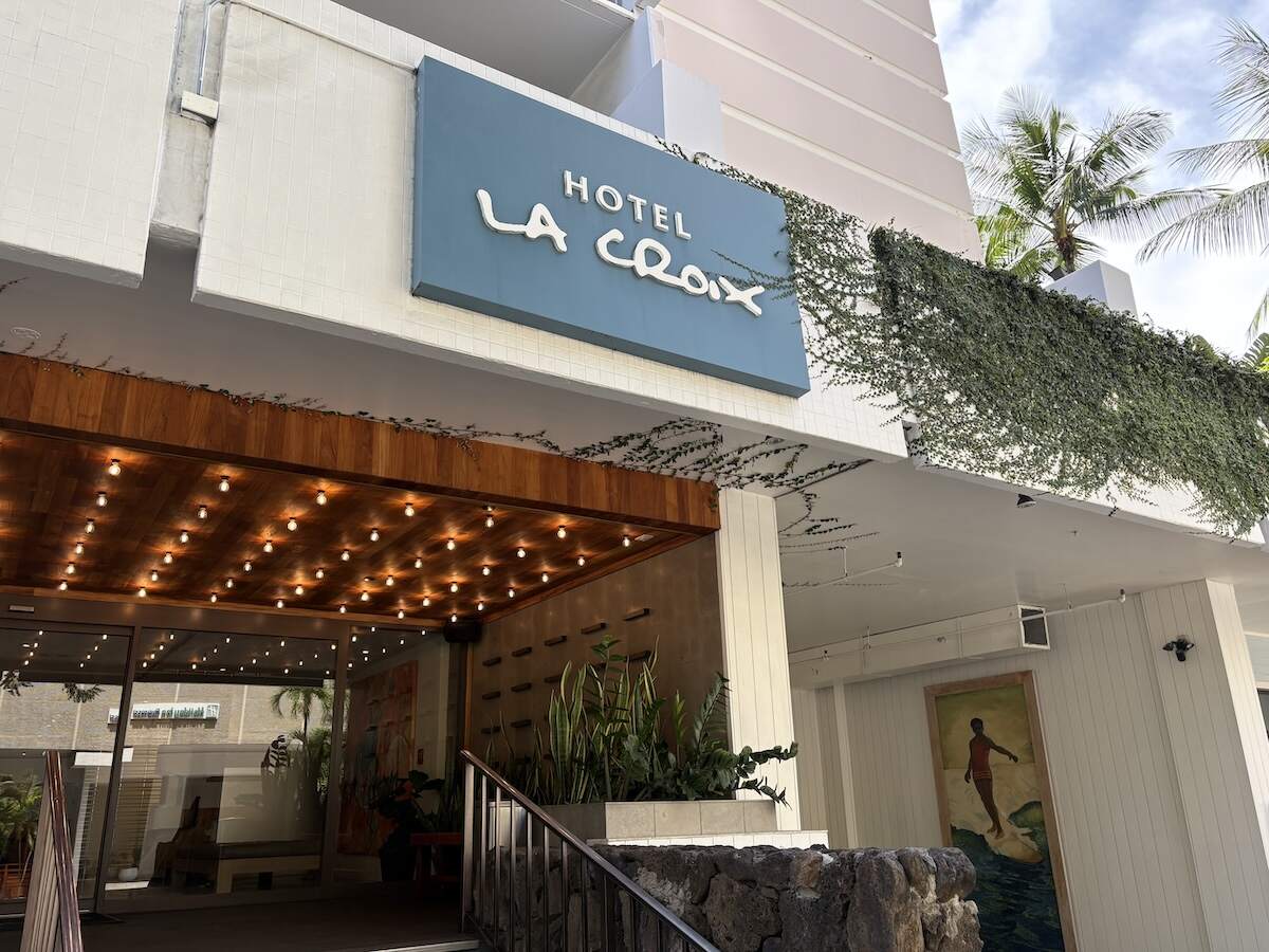 Hotel La Croix in Waikiki