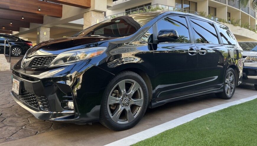 Honolulu Airport Transfer and Taxi for 4 People