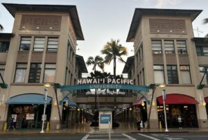 Hawaii Pacific University Airport Shuttle