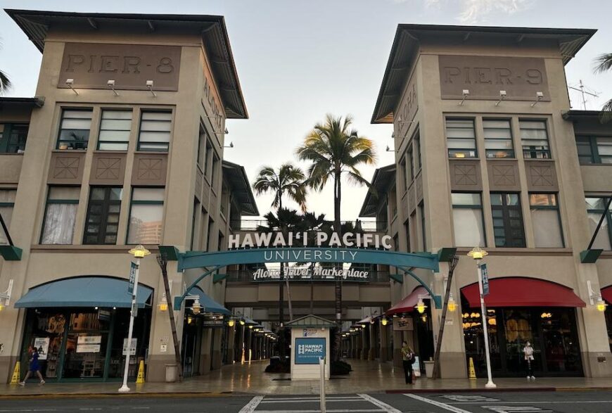 Hawaii Pacific University Airport Shuttle
